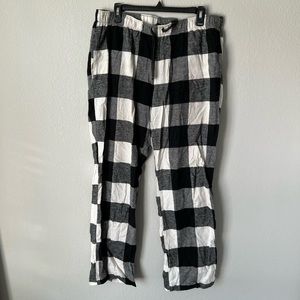 Black and White plaid pajamas old navy